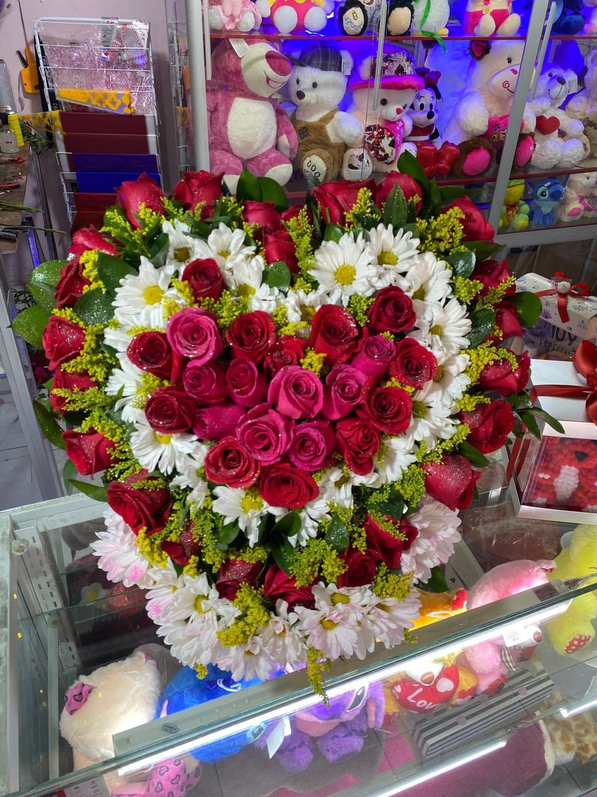 Corazón de Rosas y Margaritas